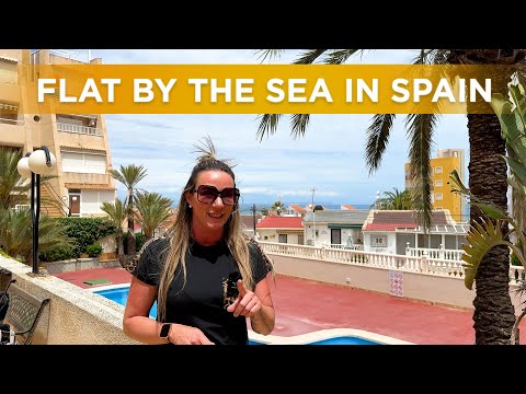 Apartment in Spain with Pool Close to the Beach