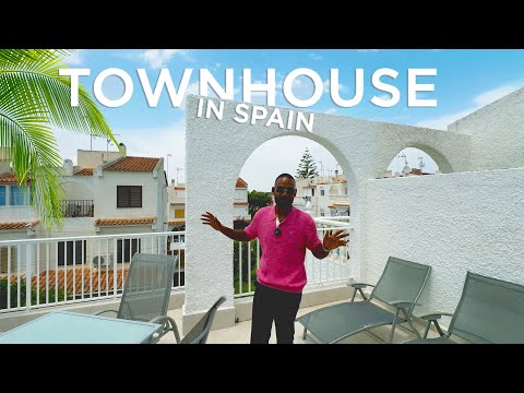 Renovated Townhouse in Torrevieja in Calas Blancas with Solarium and 3 pools CLOSE TO THE SEA