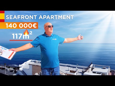 Apartment in Torrevieja 🦜🌴 Penthouse on the seafront with communal pool and huge rooftop terrace