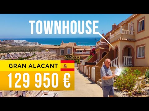 🌊 Looking for a home by the sea ❓ Offer you a Townhouse in Spain in Gran Alacant close to Santa Pola