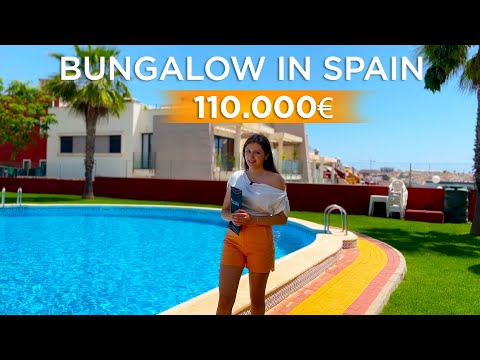 Bungalow with pool in Spain 🌞 Buy a property in Spain close to the golf course of Villamartin