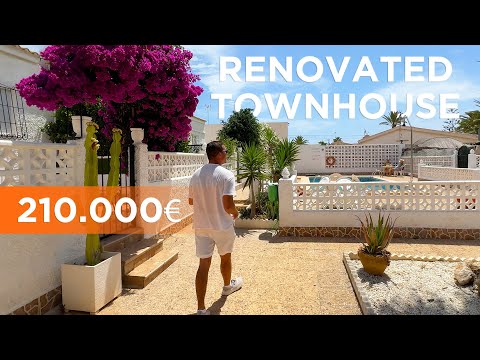 Renovated townhouse with pool and parking in Nueva Torrevieja 🌊🌴Alicante Real Estate